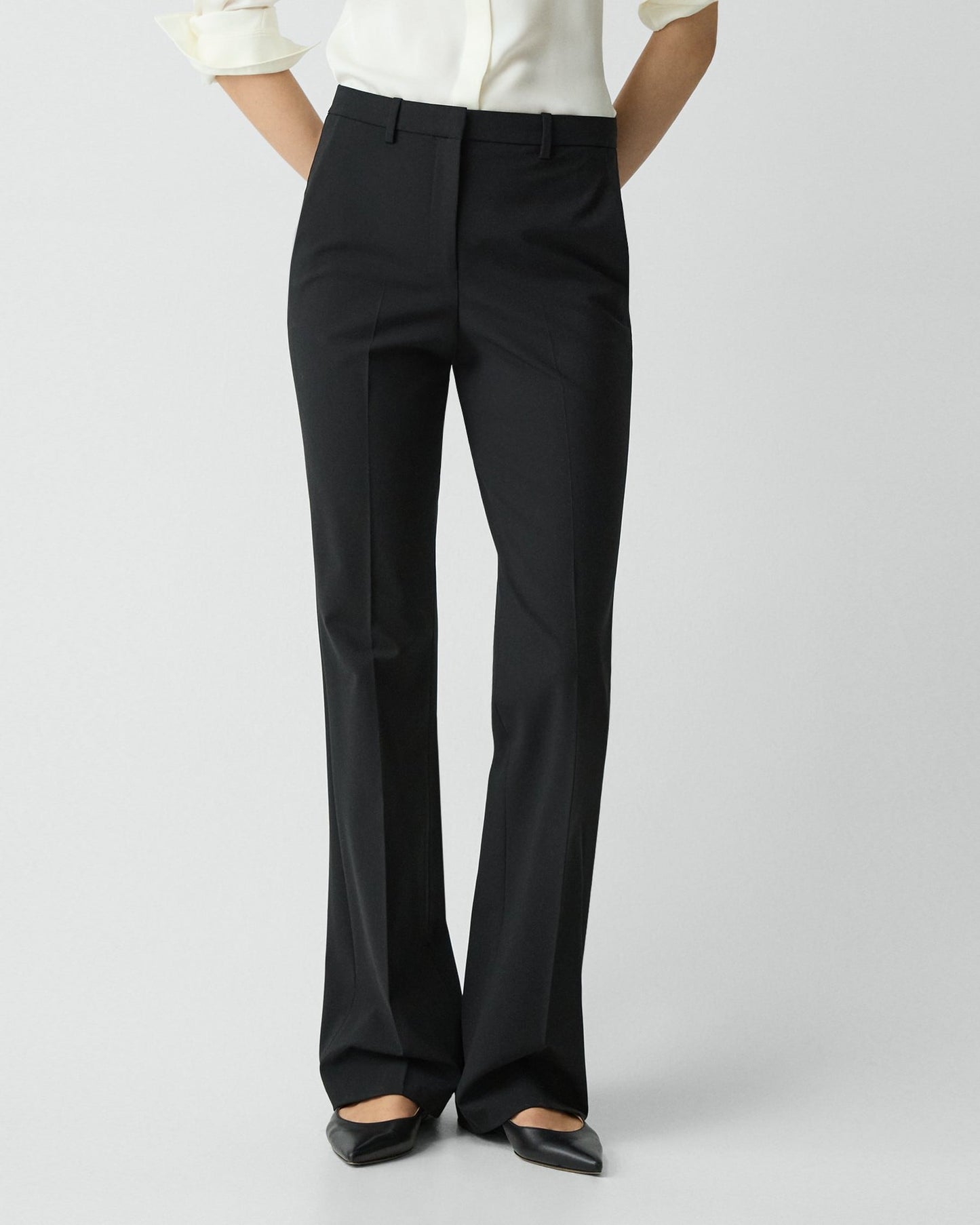 Toriey Flared Pant in Good Wool